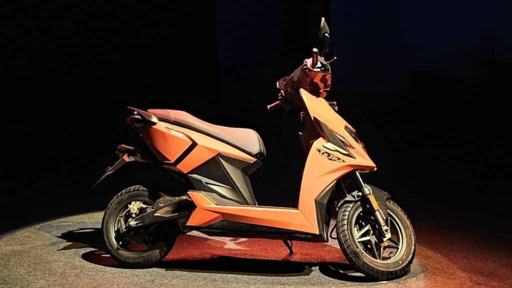 400KM रेंज वाला धमाकेदार इलेक्ट्रिक स्कूटर लॉन्च! 115km/h की स्पीड, कीमत जानकर रह जाएंगे हैरान