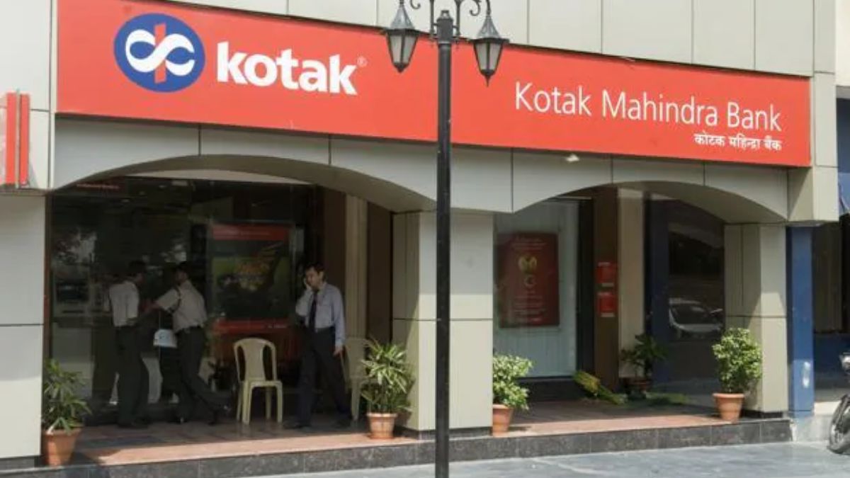 Kotak Mahindra Bank में बड़ा बदलाव! CEO छोड़ेंगे पद, ब्रोकरेज ने दिया ₹470 का टारगेट, सोमवार को शेयर पर रहेगी सबकी नजर