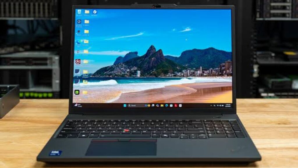 32GB रैम, 1TB SSD और 16-इंच OLED डिस्प्ले के साथ आया Lenovo का धांसू लैपटॉप, Intel Core Ultra प्रोसेसर से मिलेगा सुपरफास्ट परफॉर्मेंस