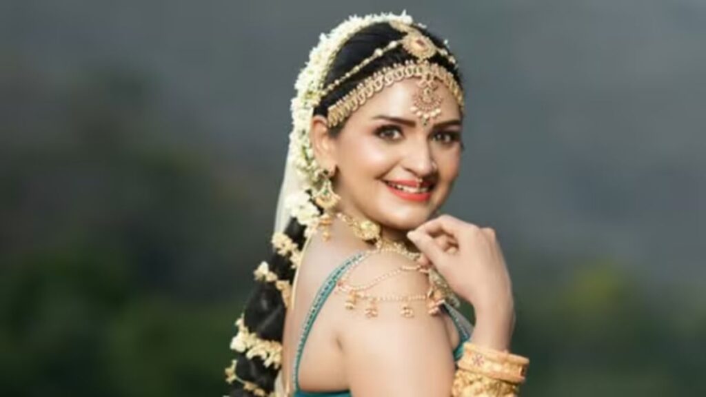 जन नायकन से कटा सीन तो छलका एक्ट्रेस आनंधी अजय का दर्द, रोते हुए बोलीं- 'एक साल मेहनत की, लेकिन…'